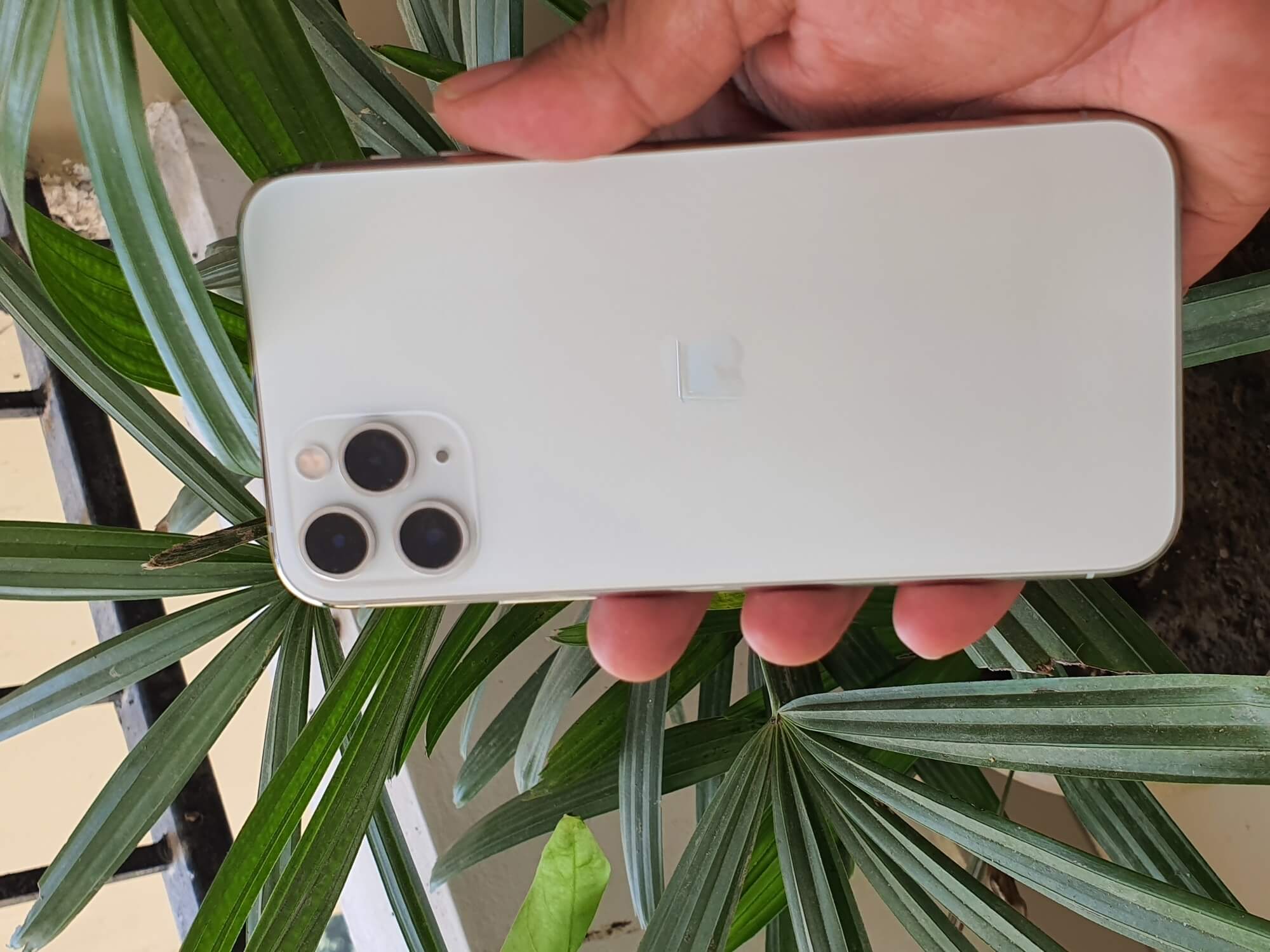 The Weekend Leader - Apple's 'Assembled in India' iPhone 11s reach retail stores