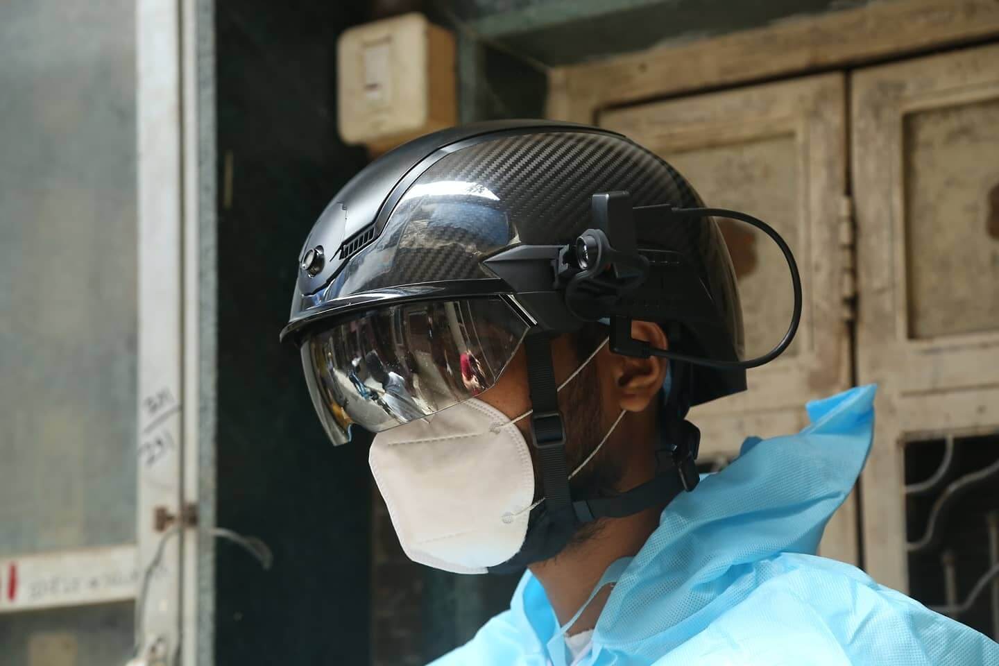 The Weekend Leader - Now, 'Smart Helmets' confront corona headlong in Mumbai, Pune