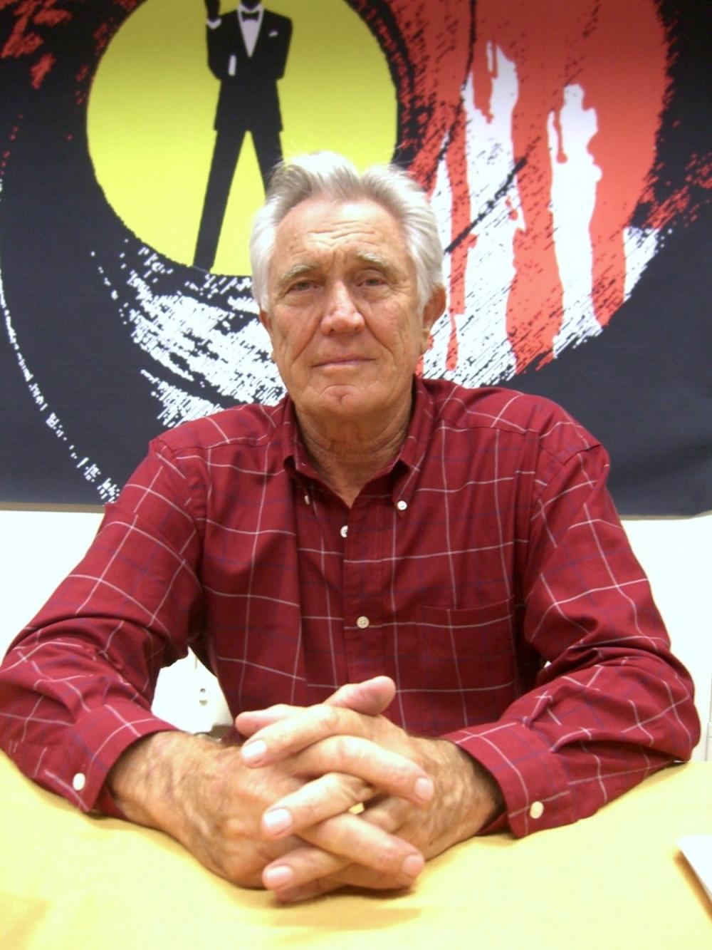 The Weekend Leader - George Lazenby backs female James Bond