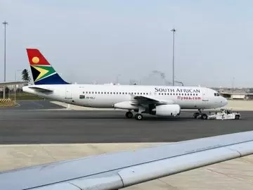 S.African Airways resume flights after over a yr