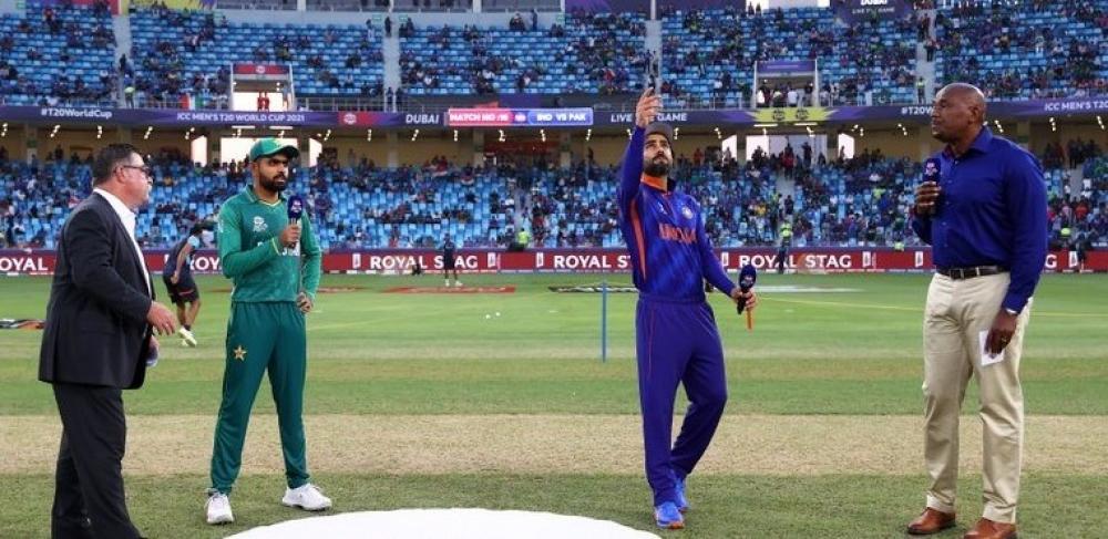 The Weekend Leader - T20 World Cup: Pakistan win toss, elect to bowl first against India