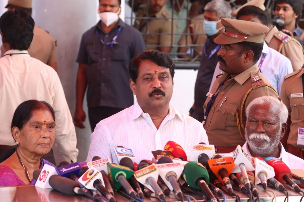 The Weekend Leader - BJP Leader Nainar Nagendran Summoned by Tamil Nadu Police Over Rs 4 Crore Train Seizure