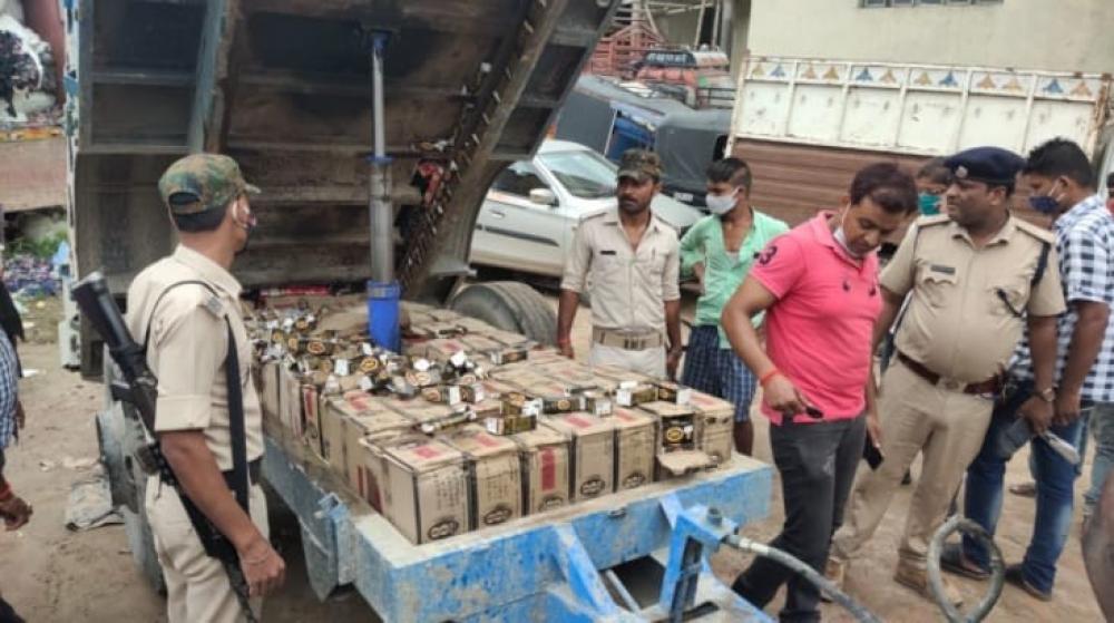The Weekend Leader - Over 25 cartons of IMFL seized in Muzaffarpur amid lockdown