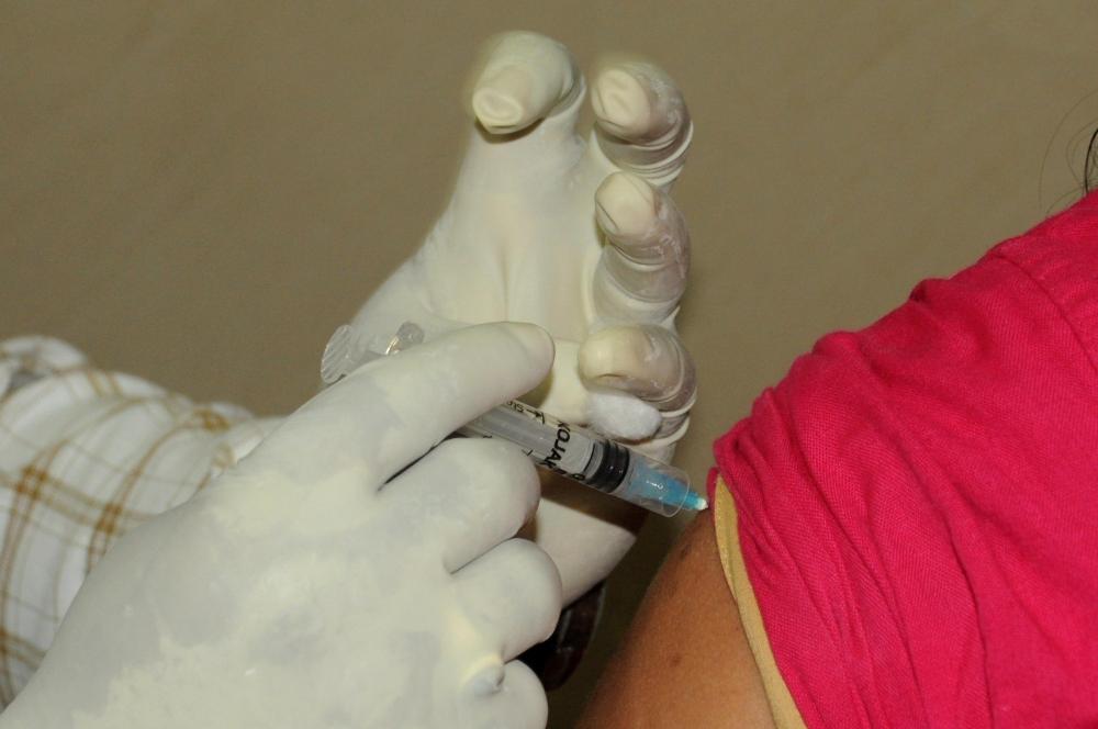 The Weekend Leader - Over 30.54 crore vaccine doses provided to states, UTs so far