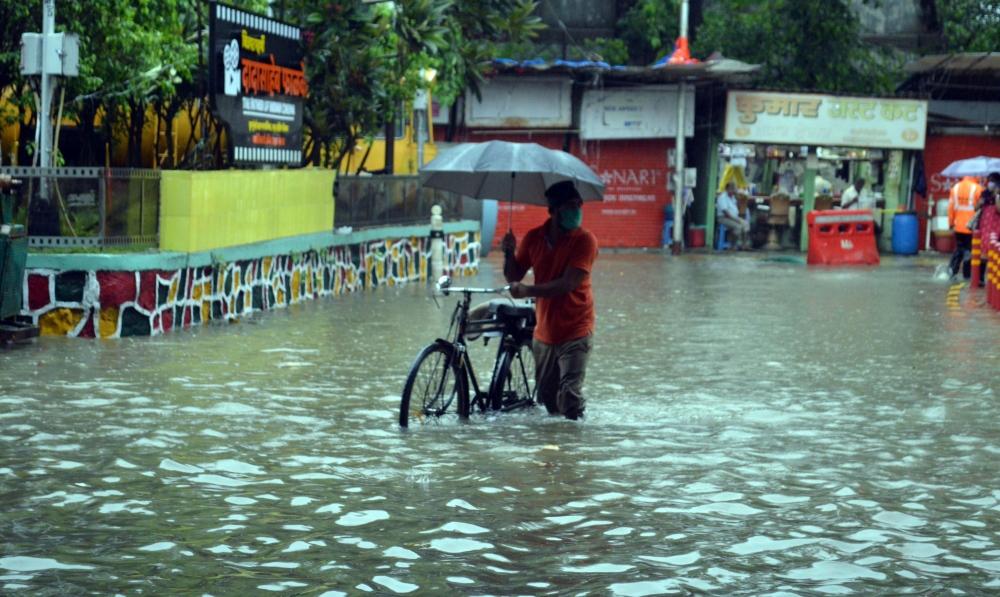 The Weekend Leader - Flood-scarred Maha's toll zooms to 149, 2.29 lakhs evacuated