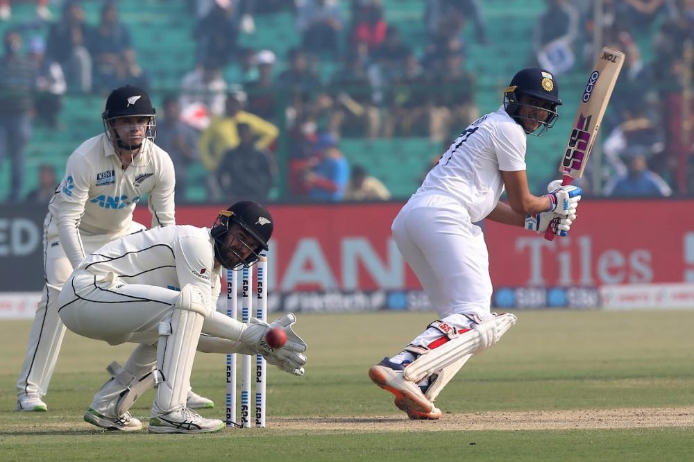 The Weekend Leader - IND v NZ: Gill half-century steers India to 82/1 at lunch