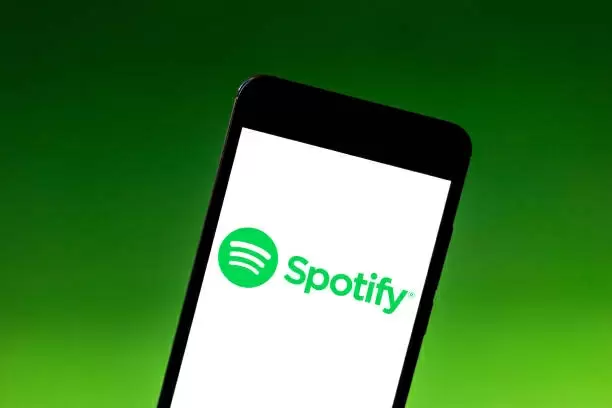 Spotify suspends service in Russia