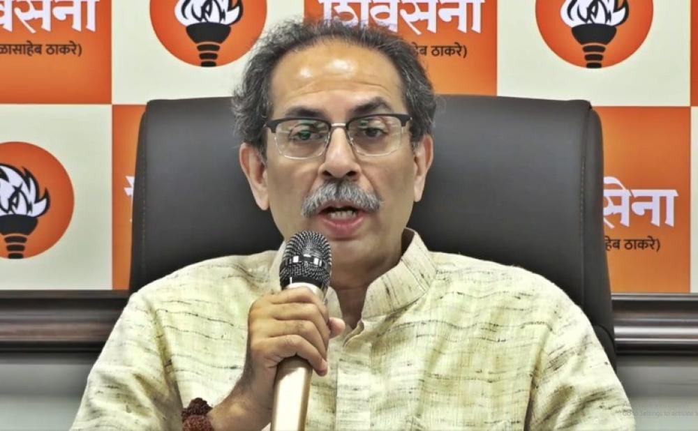 The Weekend Leader - Uddhav Thackeray Dismisses Speculations After Lift Encounter with Fadnavis