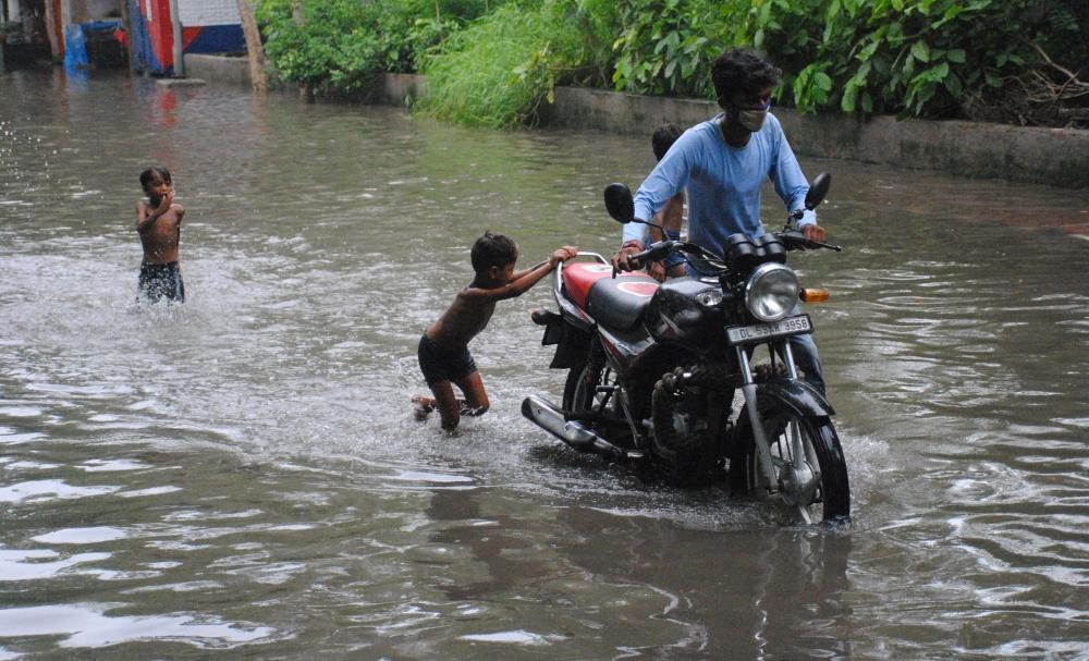 The Weekend Leader - Very heavy rains batter Delhi-NCR, northwest India