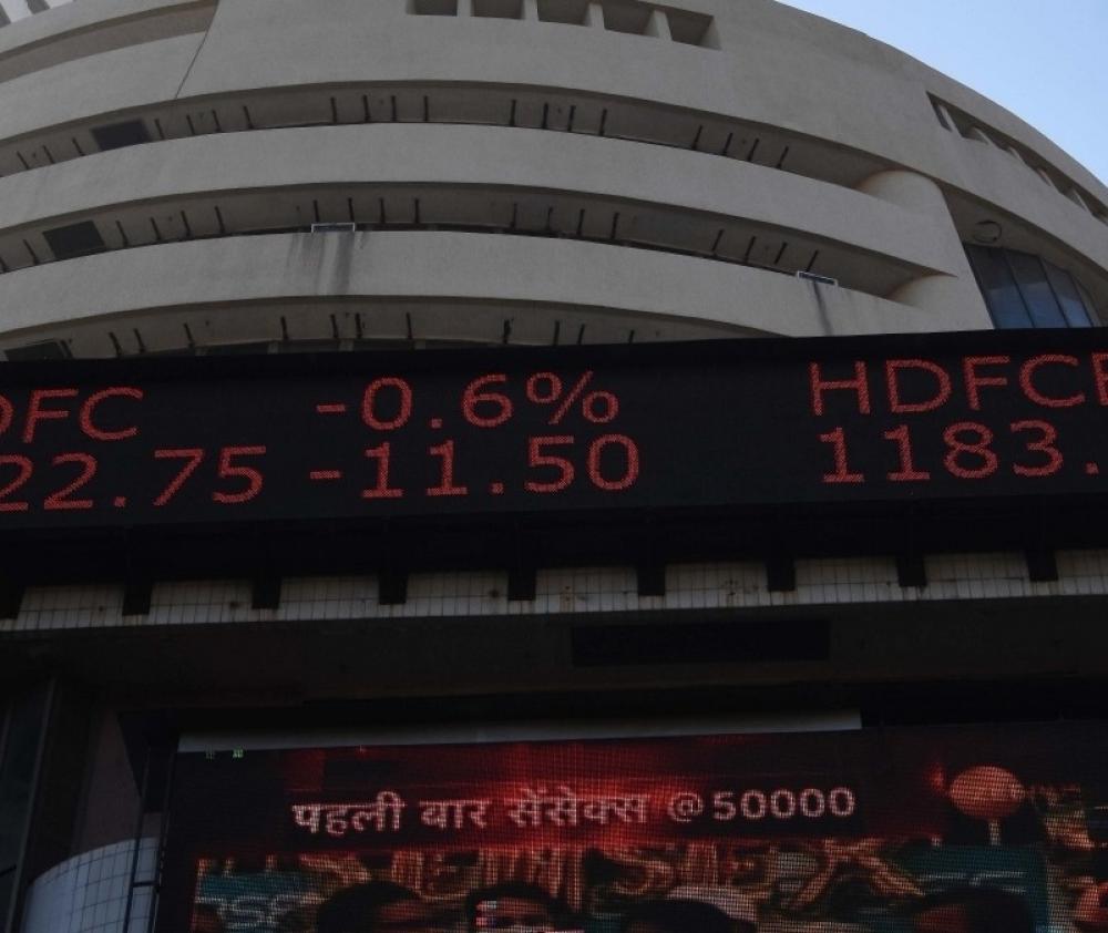 The Weekend Leader - Sensex trades flat, financial stocks fall