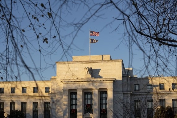 The Weekend Leader - 3 US Fed officials push for tapering asset purchases