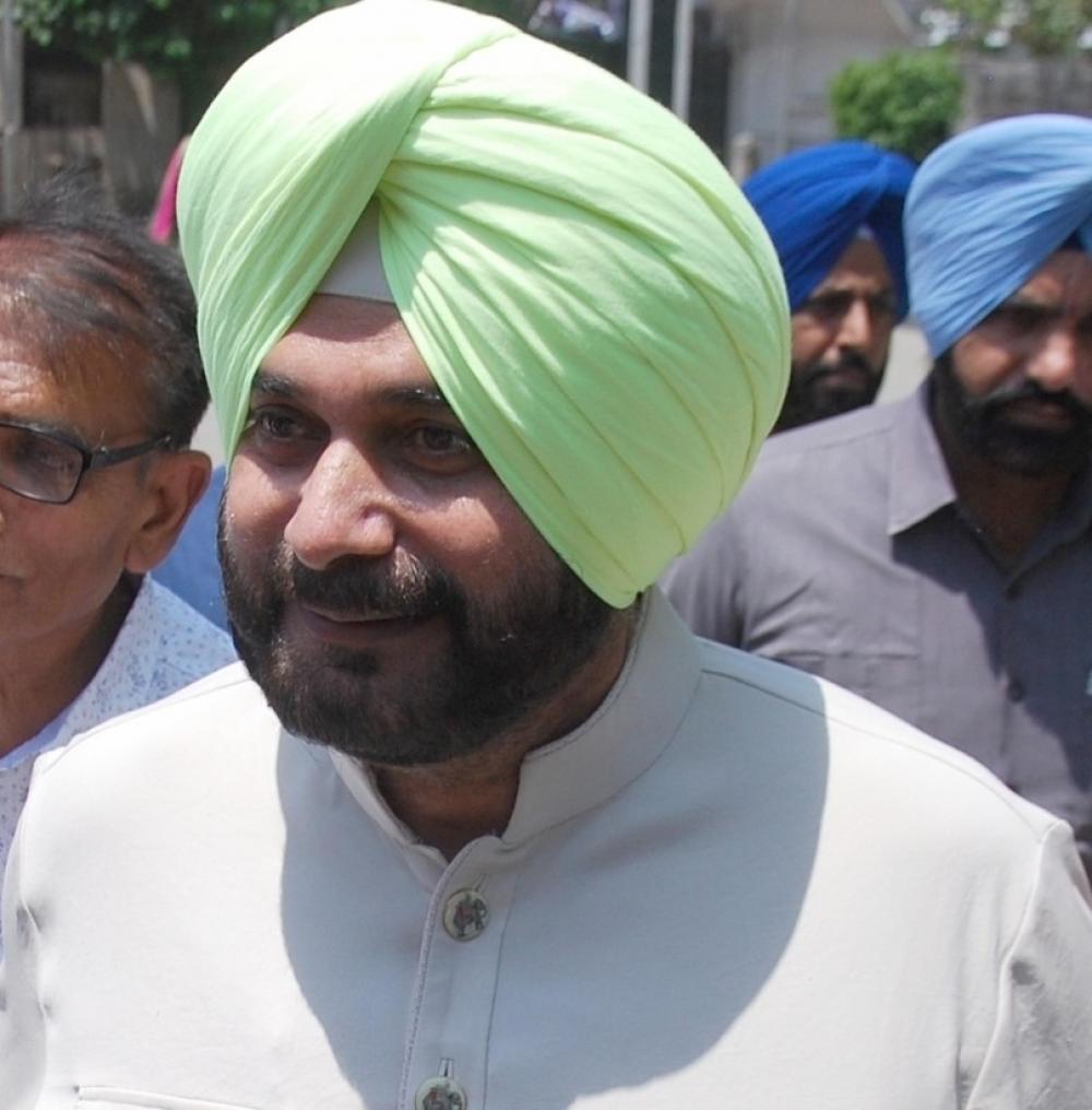 The Weekend Leader - BJP leaders file complaint against Sidhu's advisor for Kashmir comment