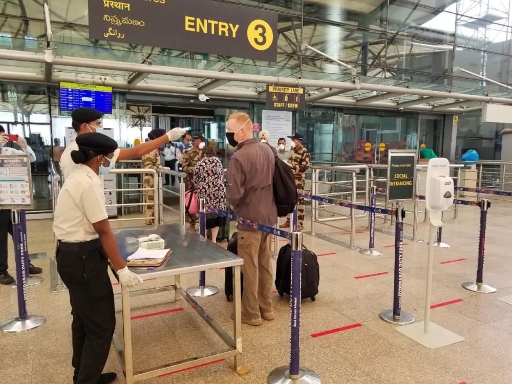 The Weekend Leader - Hyd airport introduces IoT enabled smart baggage trolleys