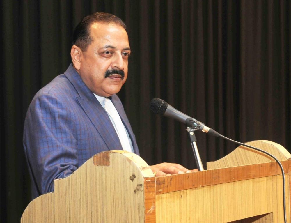 The Weekend Leader - Pak drones threaten human lives, Indian drones carry life-saving drugs: Jitendra Singh