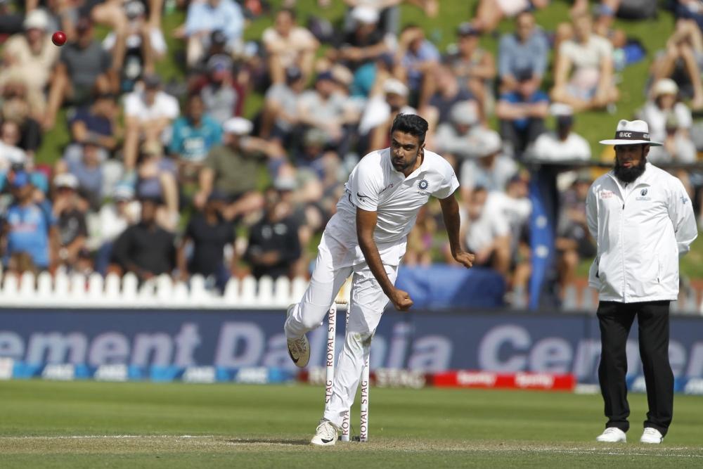 The Weekend Leader - ﻿Ashwin can break Muralitharan's record for most Test wickets: Hogg