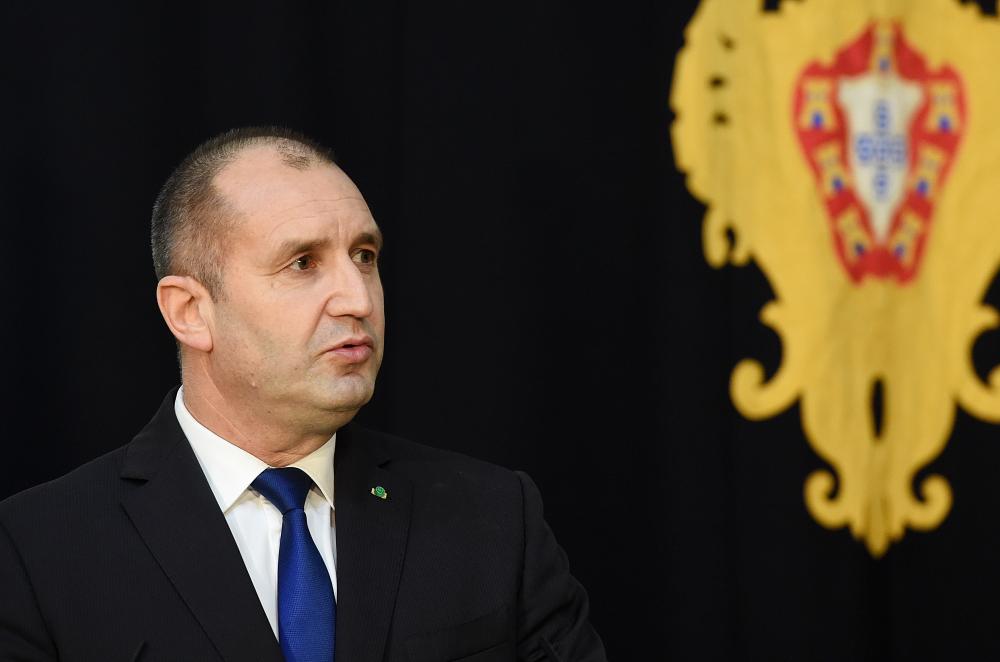 The Weekend Leader - Bulgarian Prez asks 3rd party to form govt