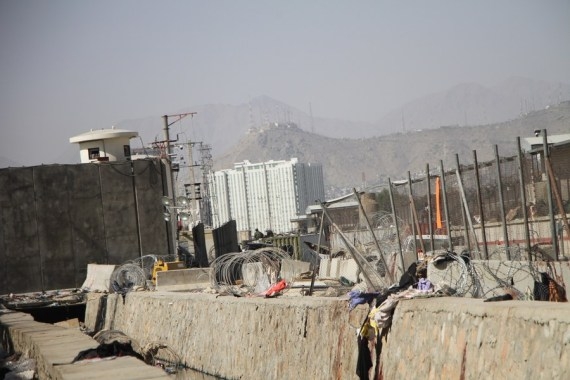 The Weekend Leader - 2 UK nationals among dead in Kabul airport attack: Foreign Secy