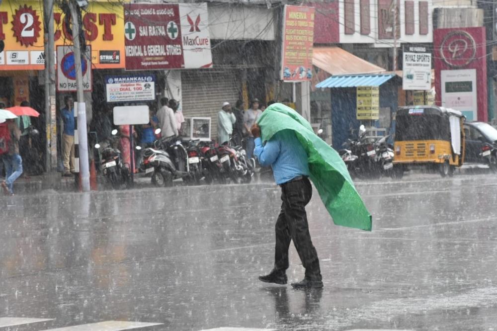 The Weekend Leader - Low pressure forms off Andhra coast, widespread rains forecast