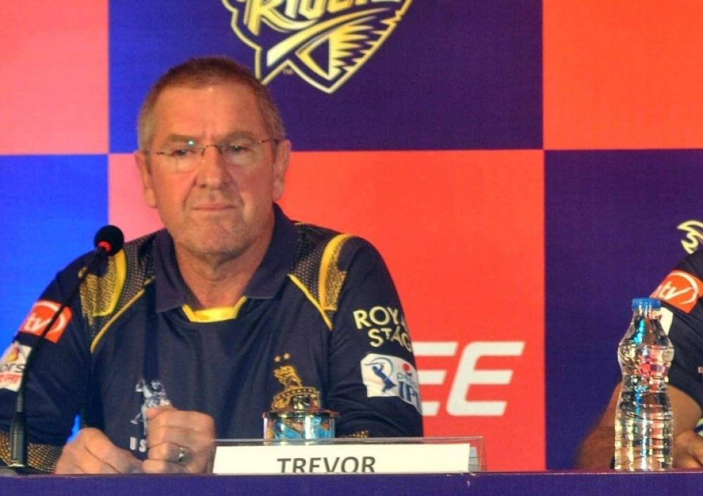 The Weekend Leader - Bayliss indicates Warner may have played his last game for SRH this season