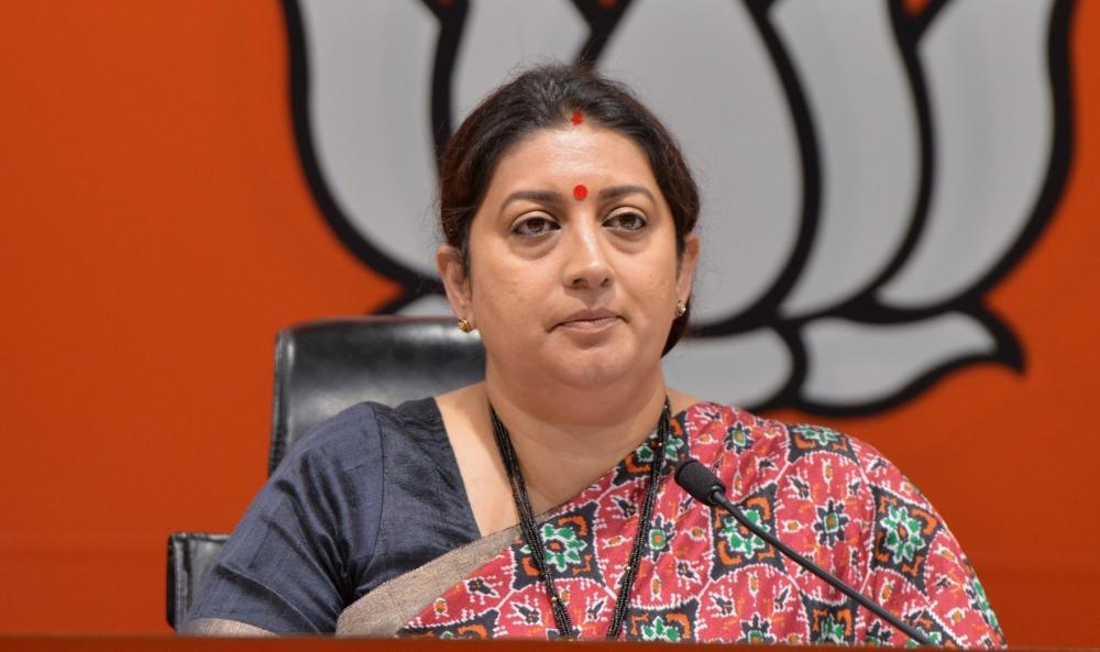 The Weekend Leader - Smriti Irani tests positive for Covid