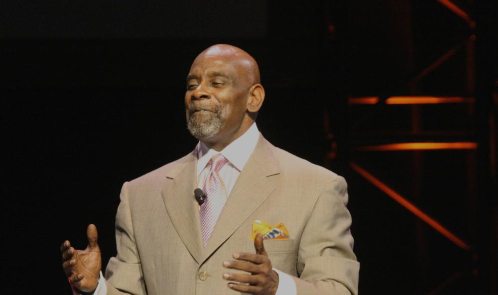 The Weekend Leader - Success Story of Chris Gardner, founder of Gardner Rich & Company and Author of ‘The Pursuit of Happyness’