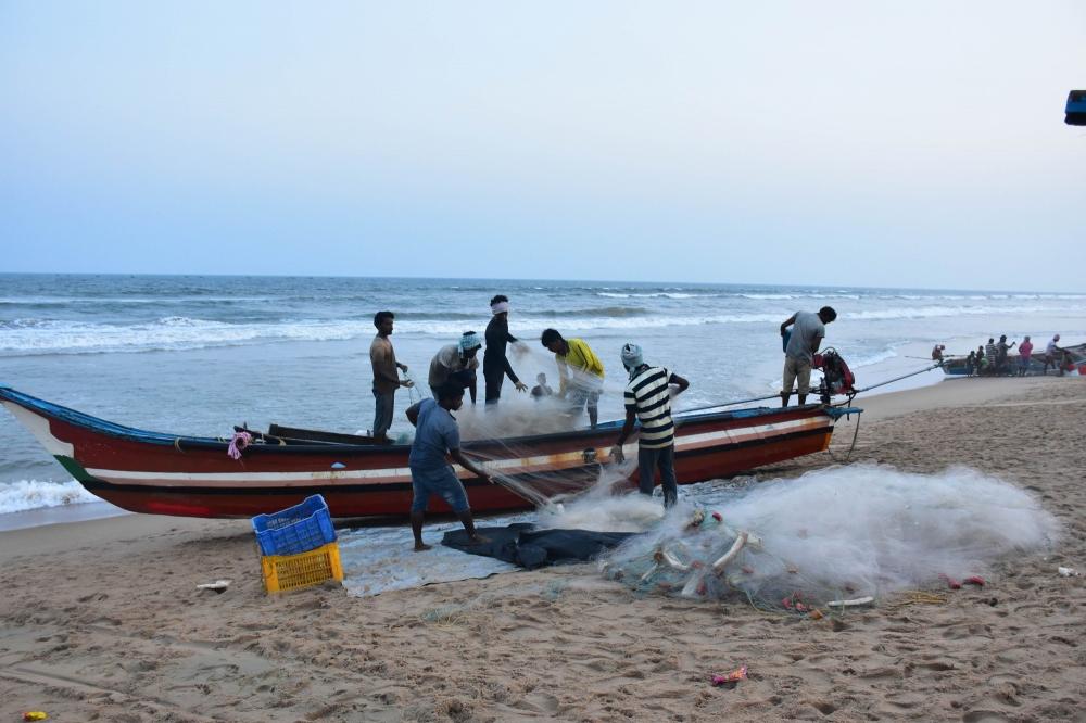 The Weekend Leader - Fishermen in Tamil Nadu Demand Release of Seized Boats by Sri Lankan Navy