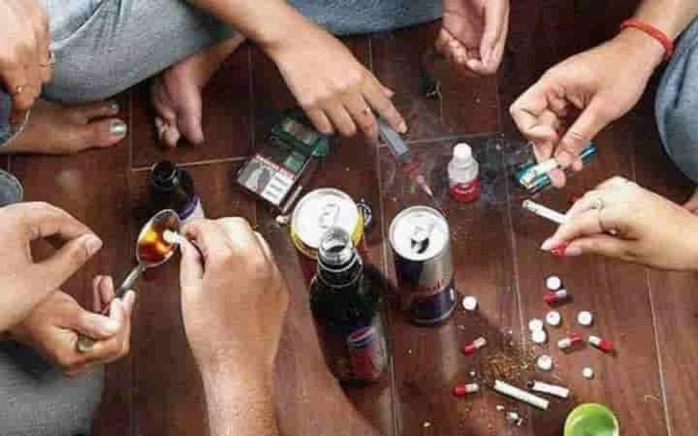 The Weekend Leader - Drug addiction surges in Kashmir as Pak facilitates supply from Afghanistan