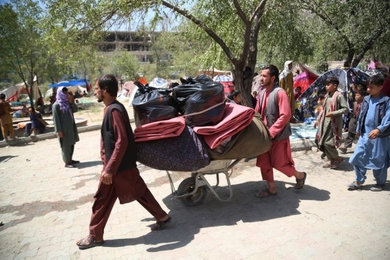 The Weekend Leader - 500,000 Afghans may leave in next 4 months: UNHCR