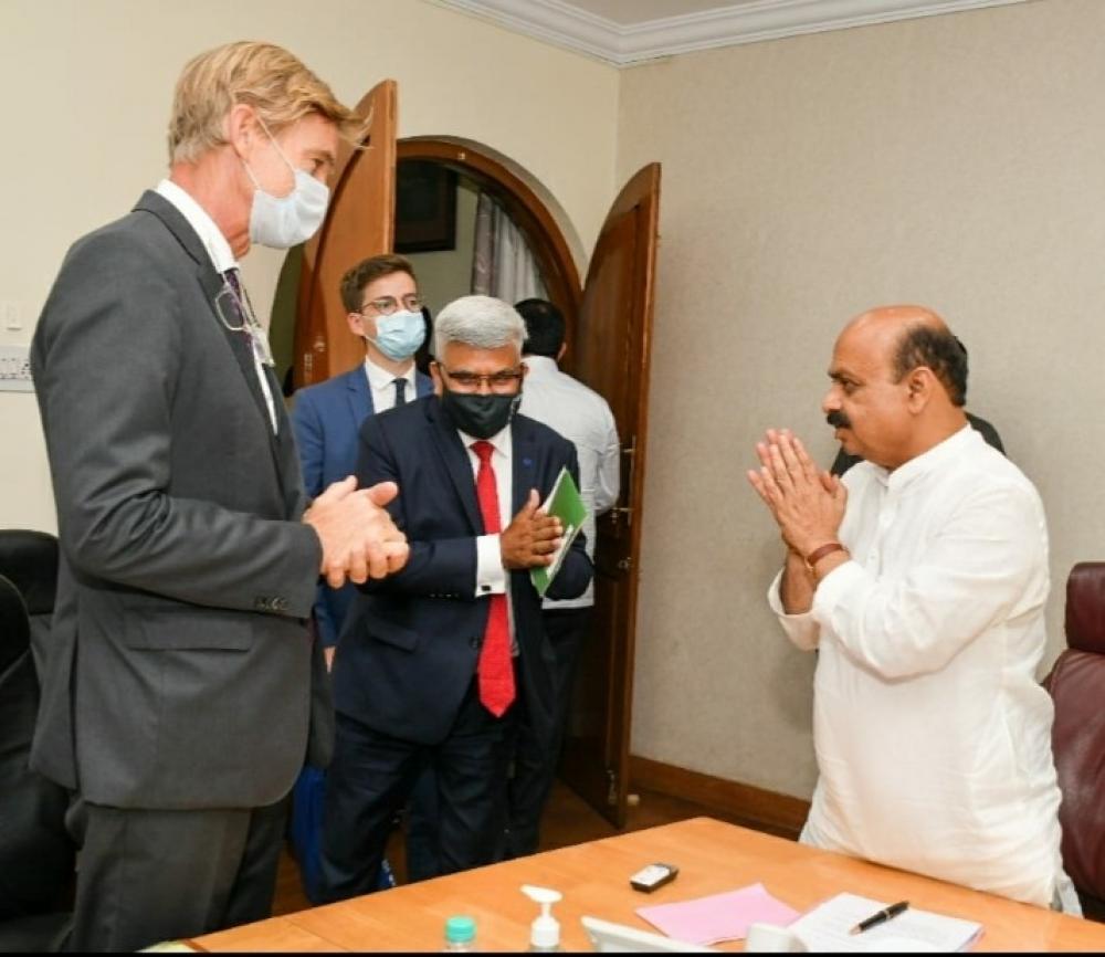 The Weekend Leader - Swedish contingent meets K'taka CM, Indian cos CEOs to boost investment