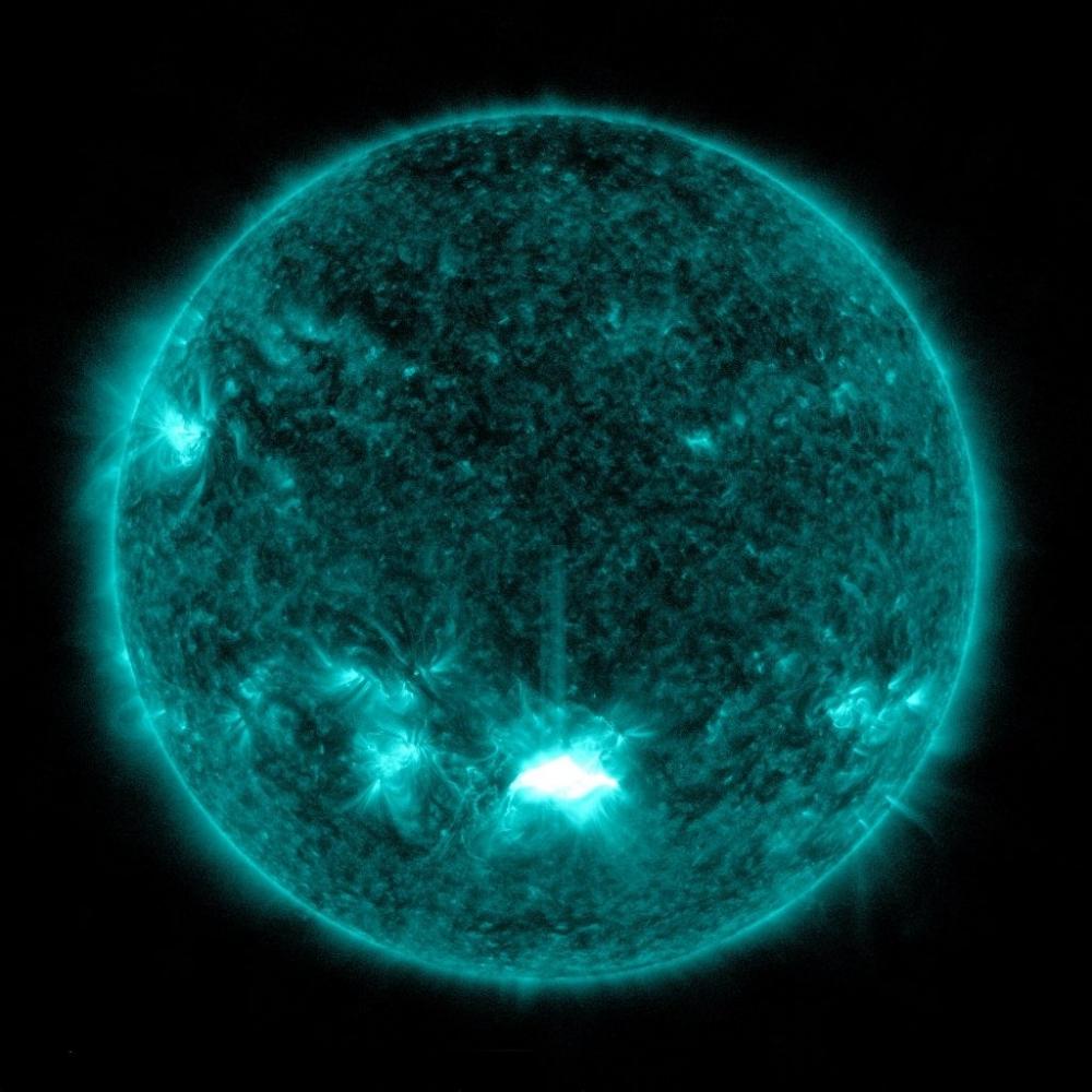 The Weekend Leader - Sun fires significant solar flare, can disrupt Earth's GPS signals: NASA