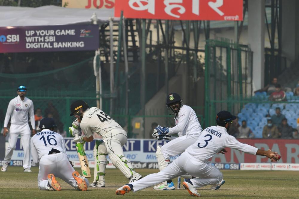 The Weekend Leader - IND v NZ, First Test: India pick three wickets to leave final session tantalizingly poised