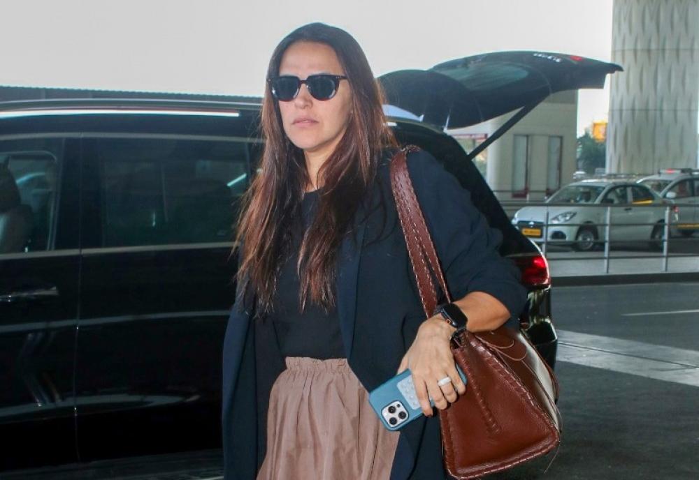 The Weekend Leader - Neha Dhupia Relives Childhood Memories with Vande Bharat Train Journey
