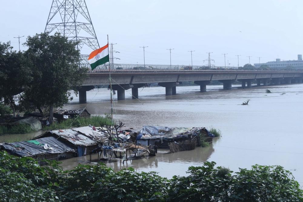 The Weekend Leader - Water level in Yamuna reaches close to danger mark: Delhi govt