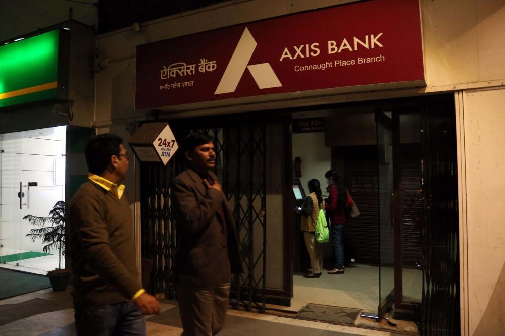 The Weekend Leader - Axis Bank starts issuing AT-1 bonds under Rs 35k cr debt raising plan