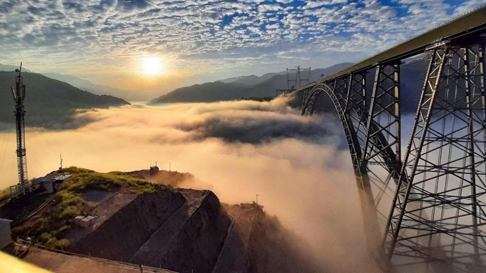 The Weekend Leader - Chenab Bridge in Kashmir, the world's highest railway bridge constructed by Indian Railways