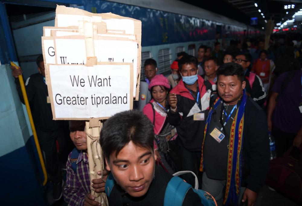 The Weekend Leader - Tripura tribal parties stage demonstration over 'Greater Tipraland' demand