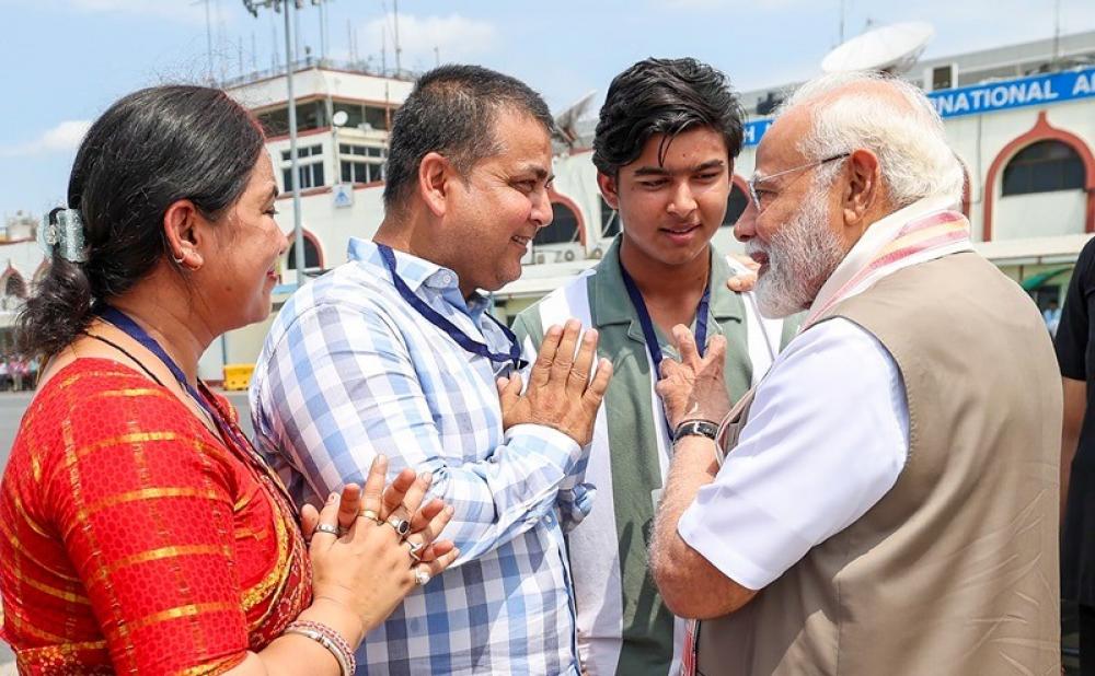The Weekend Leader - PM Modi Meets IPL Teen Sensation Vaibhav Suryavanshi