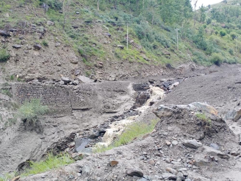 The Weekend Leader - Himachal landslides: 2 BRO officers lose lives in rescue ops