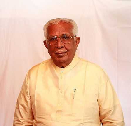 The Weekend Leader - Former Governor and Congress Leader Vakkom Purushuthoman Dies at 95
