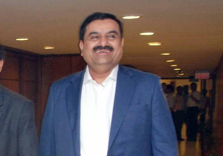 The Weekend Leader - Adani Group to acquire controlling interest in Mumbai airport