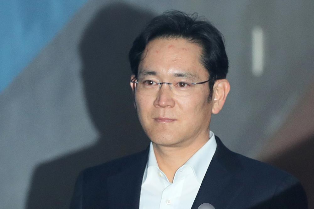 The Weekend Leader - Samsung heir faces 9 years in prison over bribery case