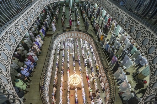 B'desh bans Iftar gatherings during Ramzan