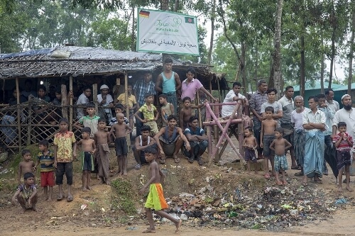 Bangladesh detains 382 Rohingya trying to enter by sea