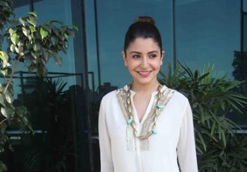 The Weekend Leader - My style is chic-casual: Anushka Sharma