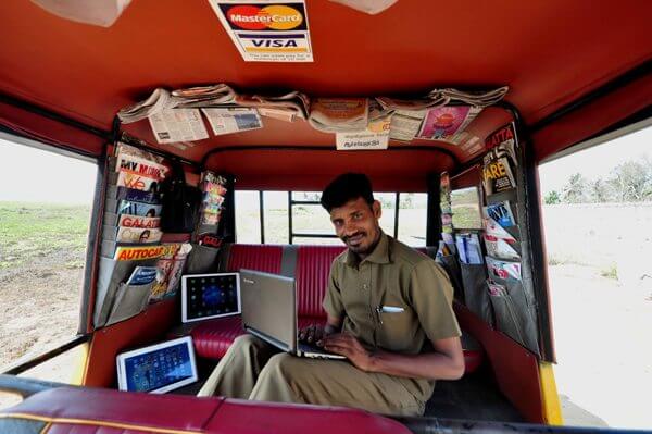 The Weekend Leader - Good Samaritan from Coimbatore receives Unsung Hero award