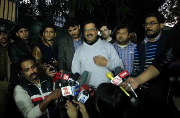 The Weekend Leader - CBI raided my office for Jaitley file: Kejriwal