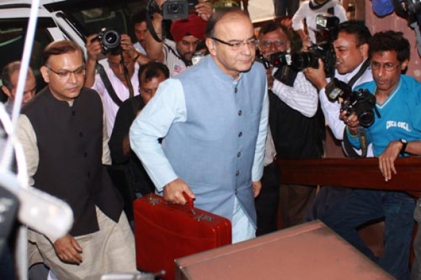 Jaitley opens coffers for rural India, unveils another tax amnesty