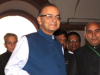 The Weekend Leader - Jaitley makes fashion statement with Nehru jacket