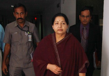 The Weekend Leader -   Jaya opposes government order, says it makes Hindi mandatory 