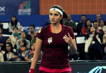 The Weekend Leader - Sania Mirza enters maiden Wimbledon final 